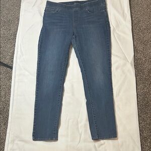 Levi’s Classic Indigo Skinny Jeans for Women